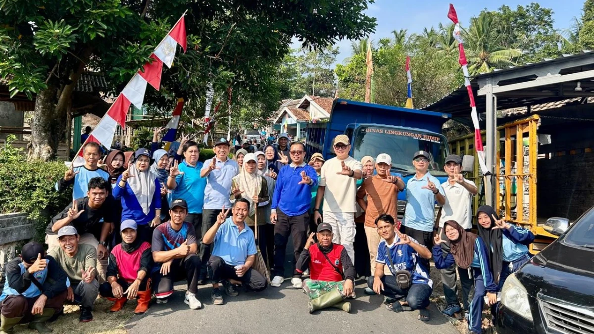 kegiatan GEMA HELAU Dinas TPHBUN dan anak PKL SMKN 1 Kalianda